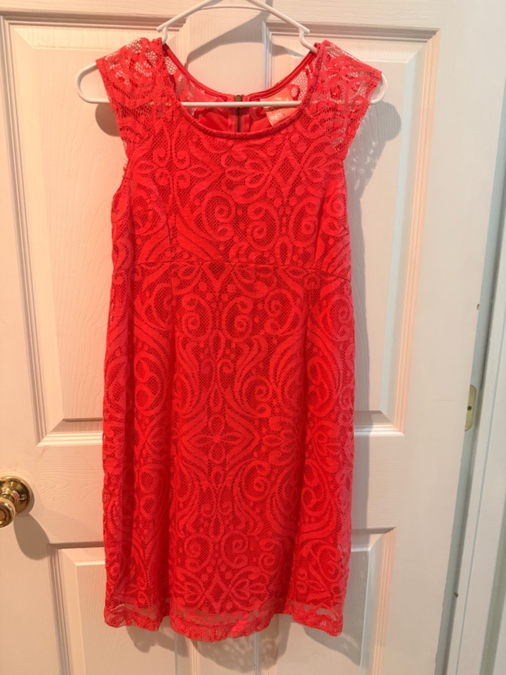 Cap-Sleeve Lace Mini Dress in Coral